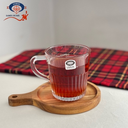 تصویر  لیوان شیشه‌ ای دسته دار شیار‌دار 280 سی‌سی لیمون